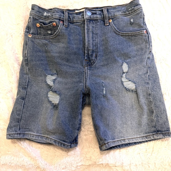 GAP Pants - GAP High Rise 7 inch Denim Shorts | Medium Wash | Size 27 Distressed jorts